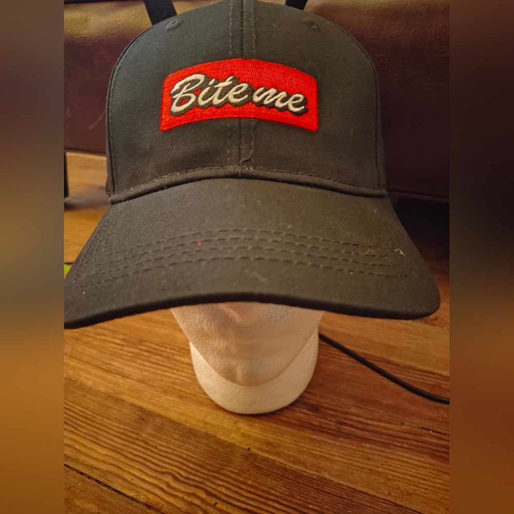 NWT - Bite Me - Black Baseball Hat Cap -  Adjustable strapback - Giant Garments